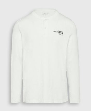 Long-sleeved top