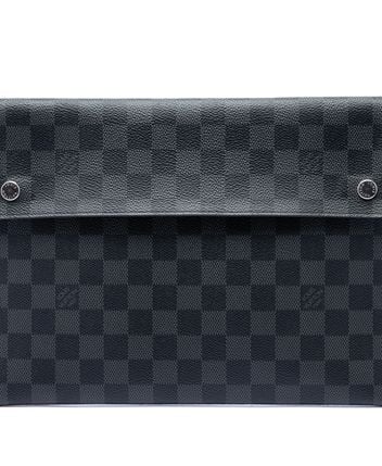 Pre-loved Clutch