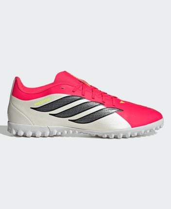 Football boots P4