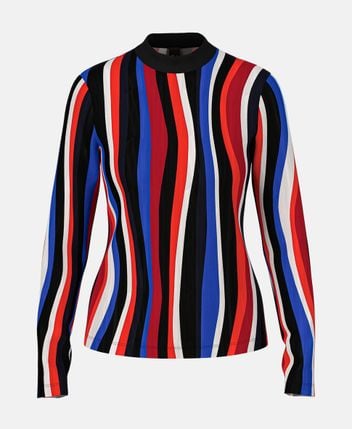 Long-sleeved top