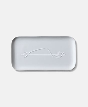 Tray