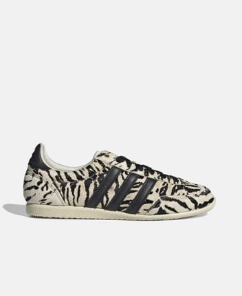 Sneakers Japan