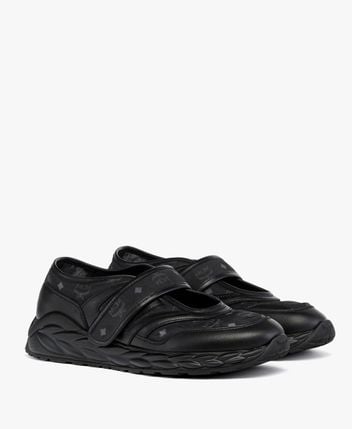 Ballet flats