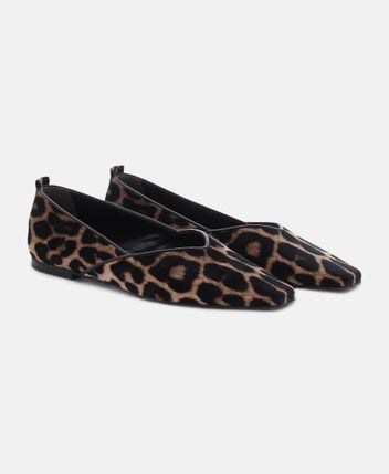 Ballet flats
