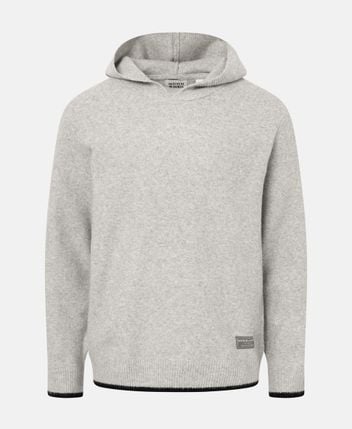 Knitted jumper with hood