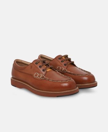Lace-up shoes