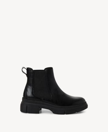 Chelsea boots