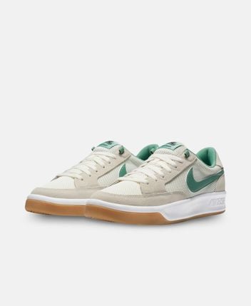 Sneakers Adversary